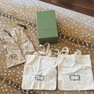 Gucci Green Box with 2 Cream Dust and  2 Tote Bags